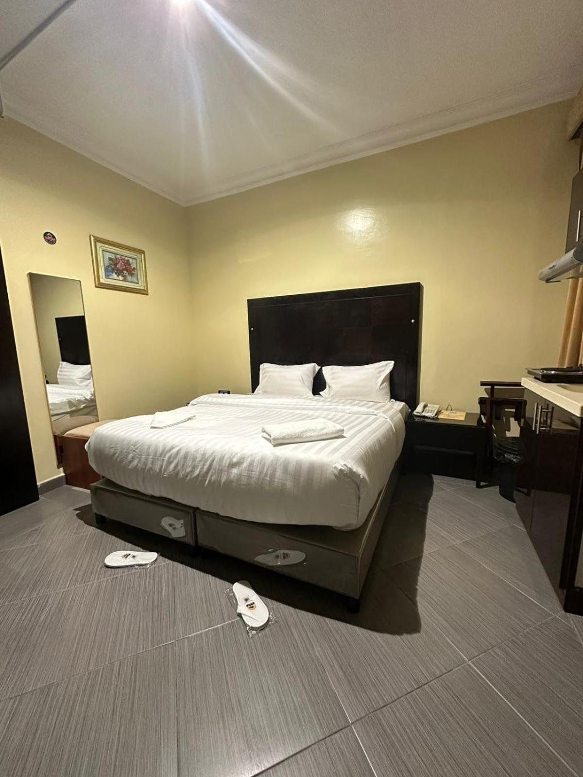 Aparthotel قصر الحمراء للأجنحة الفندقية Riyadh
