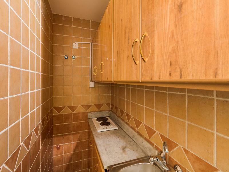 Aparthotel قصر الحمراء للأجنحة الفندقية 3*